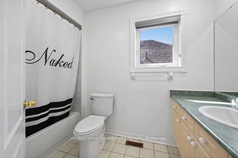 Photo 31 at 144 Broomlands Drive, Maple, Vaughan