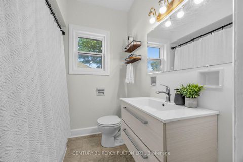 Photo 20 at 22 Westmount Street, Vanier, Oshawa