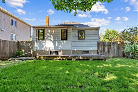 Photo 25 at 22 Westmount Street, Vanier, Oshawa