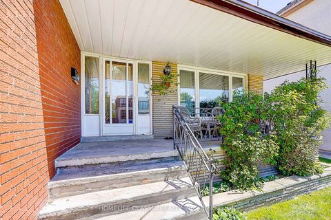 Photo 2 at 69 Elm Avenue, Langstaff, Richmond Hill