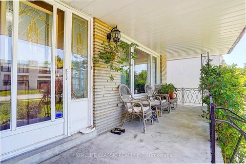 Photo 3 at 69 Elm Avenue, Langstaff, Richmond Hill