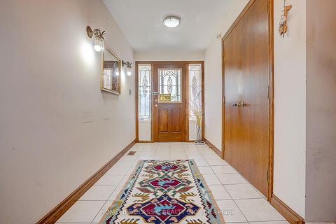 Photo 4 at 69 Elm Avenue, Langstaff, Richmond Hill