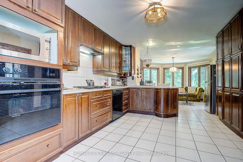 Photo 7 at 69 Elm Avenue, Langstaff, Richmond Hill