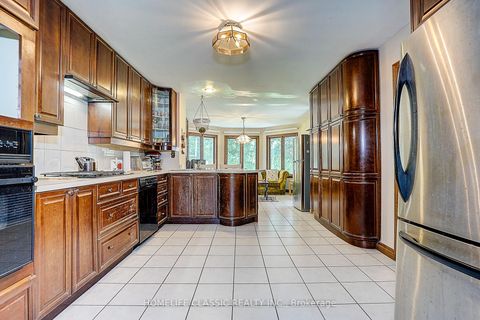 Photo 8 at 69 Elm Avenue, Langstaff, Richmond Hill