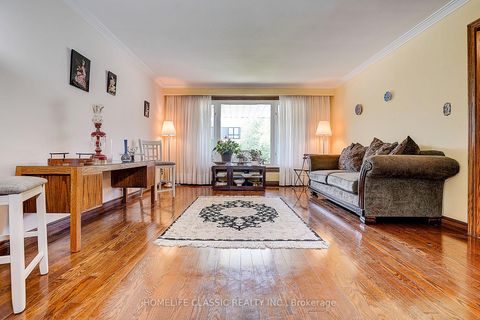 Photo 11 at 69 Elm Avenue, Langstaff, Richmond Hill