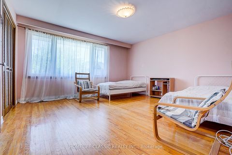 Photo 19 at 69 Elm Avenue, Langstaff, Richmond Hill