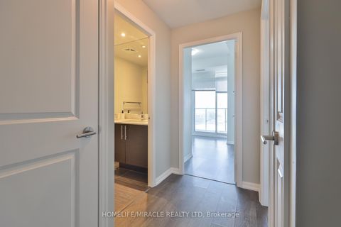 Photo 10 at 2815 - 125 Western Battery Road, Niagara, Toronto