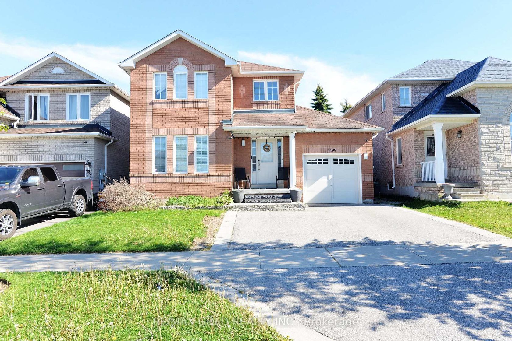 1199 Andrade Lane, Alcona, Innisfil photo number 2