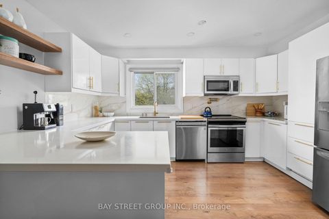Photo 12 at 37 - 671 Huntingwood Drive, Sullivan, Toronto