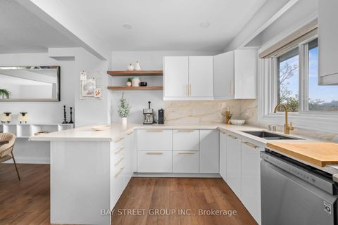 Photo 13 at 37 - 671 Huntingwood Drive, Sullivan, Toronto