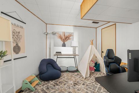 Photo 30 at 37 - 671 Huntingwood Drive, Sullivan, Toronto