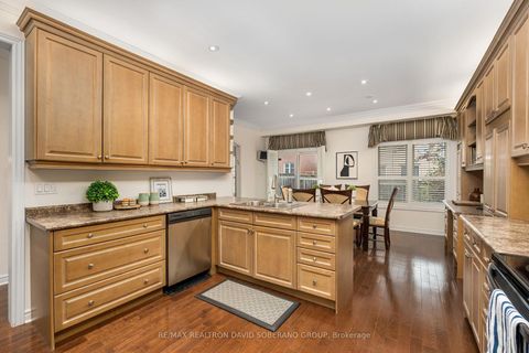 Photo 11 at 26 Chopin Boulevard, Patterson, Vaughan