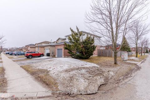 Photo 2 at 1 Charleson Drive, Holly, Barrie