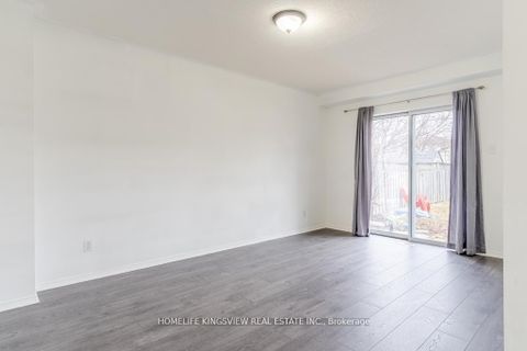 Photo 5 at 1 Charleson Drive, Holly, Barrie