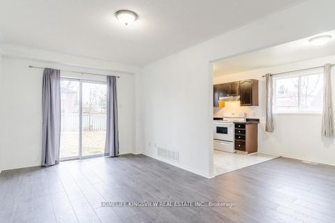 Photo 7 at 1 Charleson Drive, Holly, Barrie