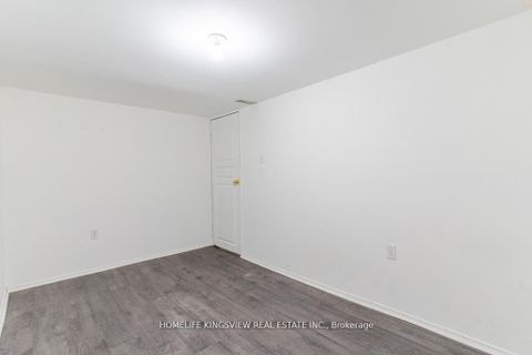 Photo 23 at 1 Charleson Drive, Holly, Barrie
