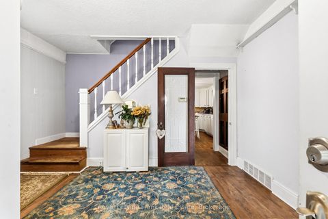 Photo 3 at 34 North Street N, Wellington, Barrie