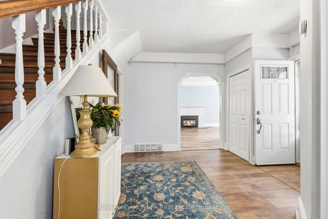 Photo 4 at 34 North Street N, Wellington, Barrie