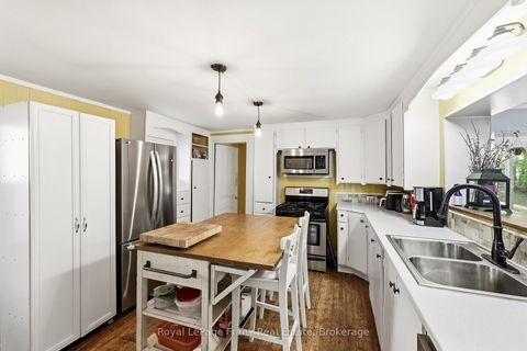 Photo 12 at 34 North Street N, Wellington, Barrie