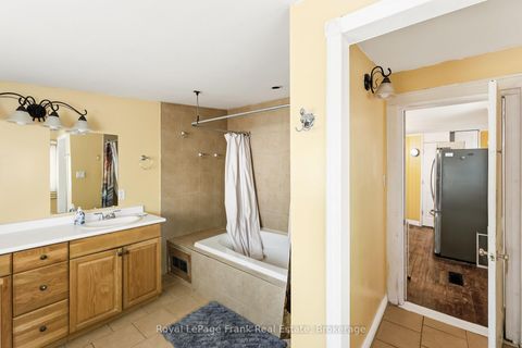 Photo 14 at 34 North Street N, Wellington, Barrie