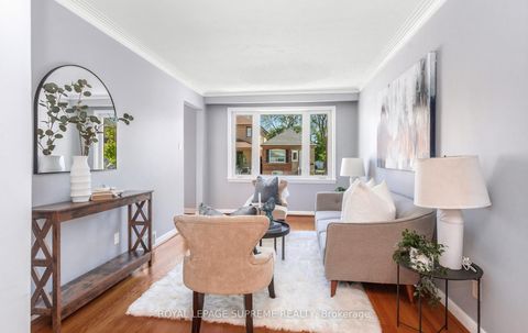 Photo 4 at 16 East Drive, Smythe, Toronto