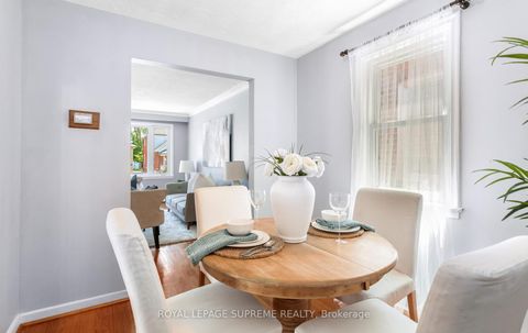 Photo 8 at 16 East Drive, Smythe, Toronto