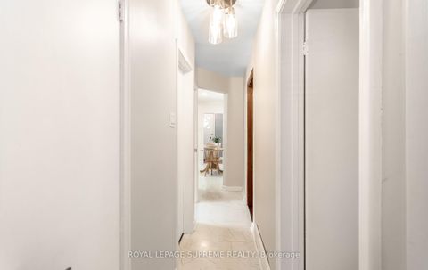 Photo 13 at 16 East Drive, Smythe, Toronto