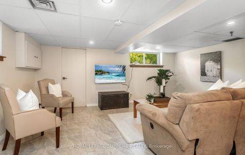 Photo 25 at 16 East Drive, Smythe, Toronto