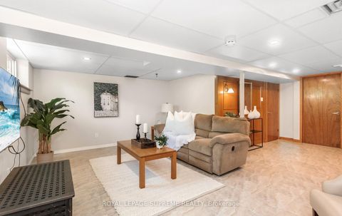 Photo 26 at 16 East Drive, Smythe, Toronto