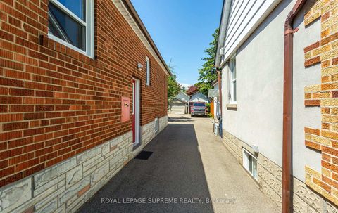 Photo 38 at 16 East Drive, Smythe, Toronto