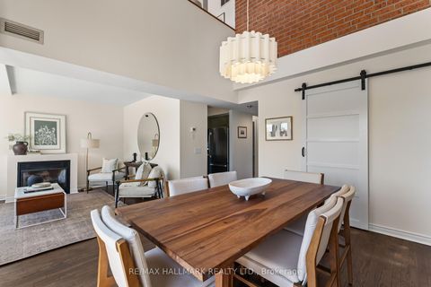 Photo 3 at 305 - 1941 Queen Street E, The Beaches, Toronto