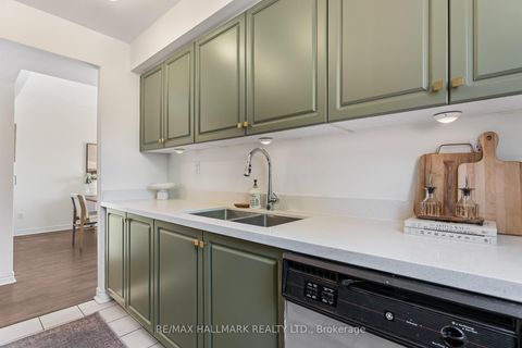 Photo 11 at 305 - 1941 Queen Street E, The Beaches, Toronto