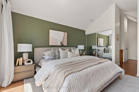 Photo 16 at 305 - 1941 Queen Street E, The Beaches, Toronto