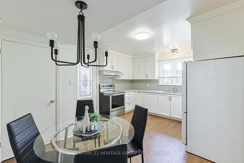 Photo 10 at 21 Truxford Road, Donalda, Toronto