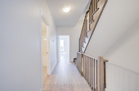Photo 10 at 105 Frederick Tisdale Drive, CFB, Toronto