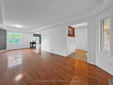 Photo 3 at 3370 Ravenshoe Road, Keswick South, Georgina