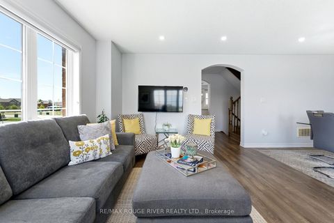 Photo 11 at 2402 Fall Harvest Crescent, Rural Pickering, Pickering