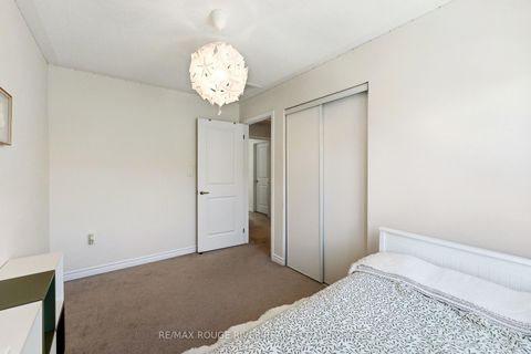 Photo 33 at 2402 Fall Harvest Crescent, Rural Pickering, Pickering