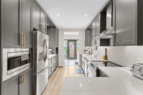 Photo 9 at 209 Maria Street, Junction Area, Toronto