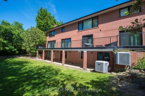 Photo 33 at 7 Shady Oaks Crescent, York Mills, Toronto