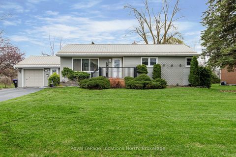 Photo 1 at 227 Superior Street, Stayner, Clearview