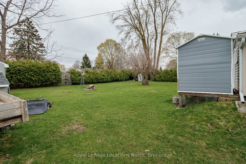 Photo 4 at 227 Superior Street, Stayner, Clearview