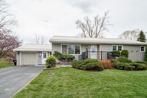 Photo 15 at 227 Superior Street, Stayner, Clearview