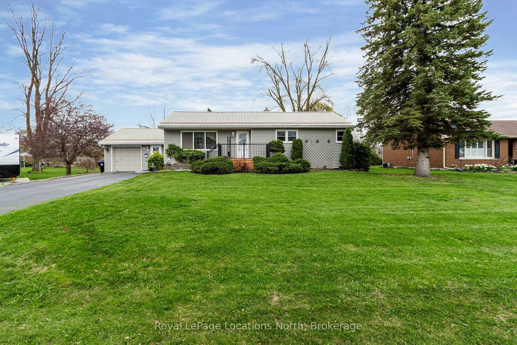 227 Superior Street, Stayner, Clearview photo number 2