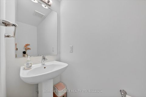 Photo 8 at 73 Sutcliffe Drive, Rolling Acres, Whitby