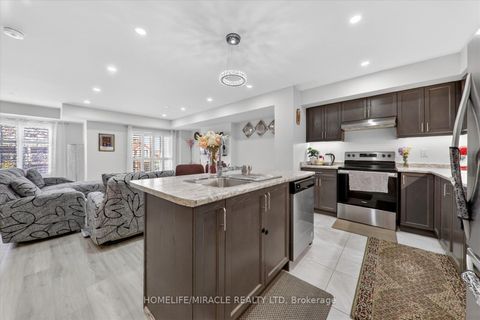 Photo 11 at 73 Sutcliffe Drive, Rolling Acres, Whitby