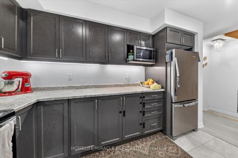 Photo 14 at 73 Sutcliffe Drive, Rolling Acres, Whitby