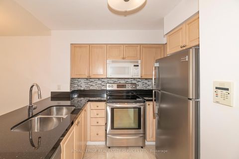 Photo 6 at 212 - 195 Merton Street, Mount Pleasant West, Toronto
