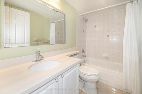 Photo 10 at 212 - 195 Merton Street, Mount Pleasant West, Toronto