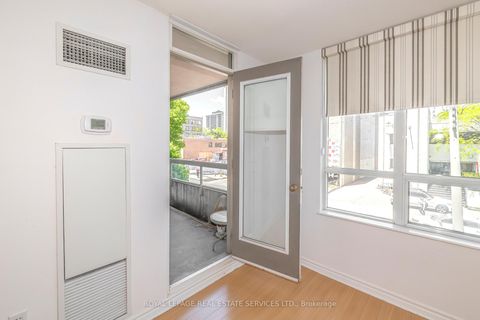 Photo 12 at 212 - 195 Merton Street, Mount Pleasant West, Toronto